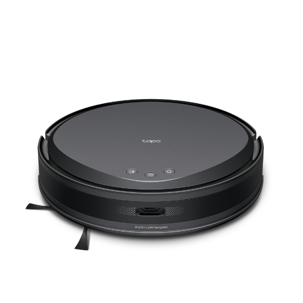 Robô aspirador Tapo RV20 Max e base de recarga em fundo claro.